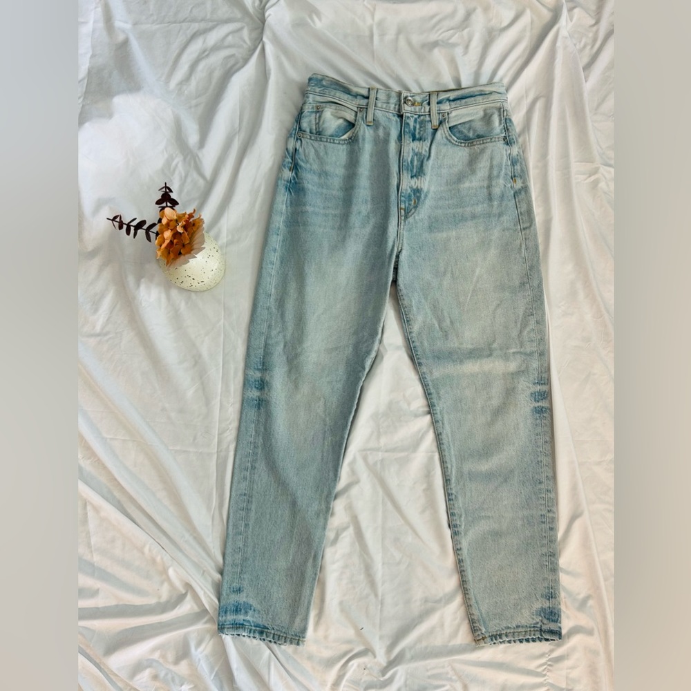 SLVRLAKE Premium Denim Lightwash straight leg jeans